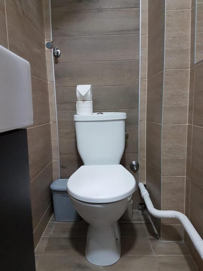So Cozy Lägenhet Belgrad Exteriör bild